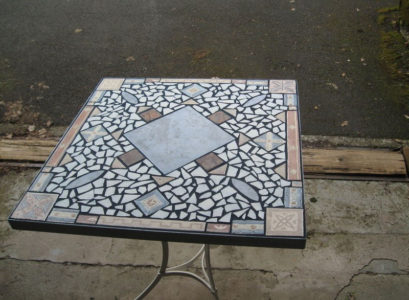 Faire de la mosaïque d'extérieur