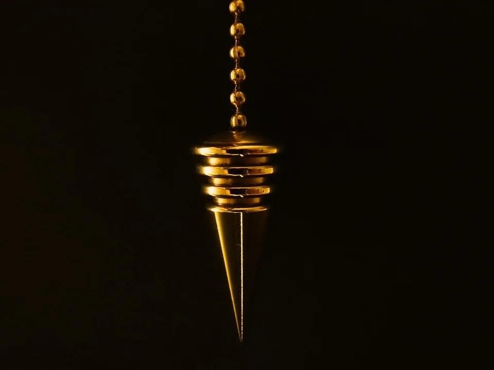 Pendule divinatoire