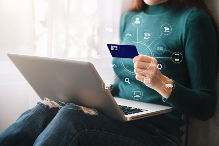 Peut On Payer Avec Un Rib Sur Internet Sécurisez vos achats en ligne grâce à la carte bancaire virtuelle