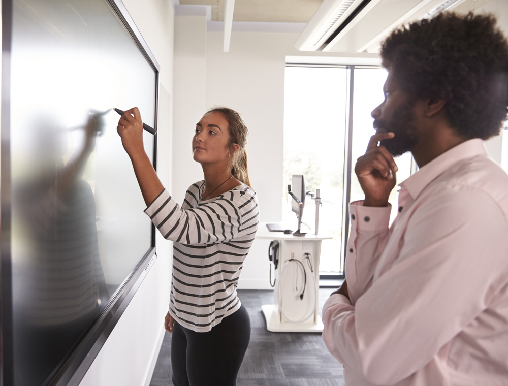 écran interactif en classe
