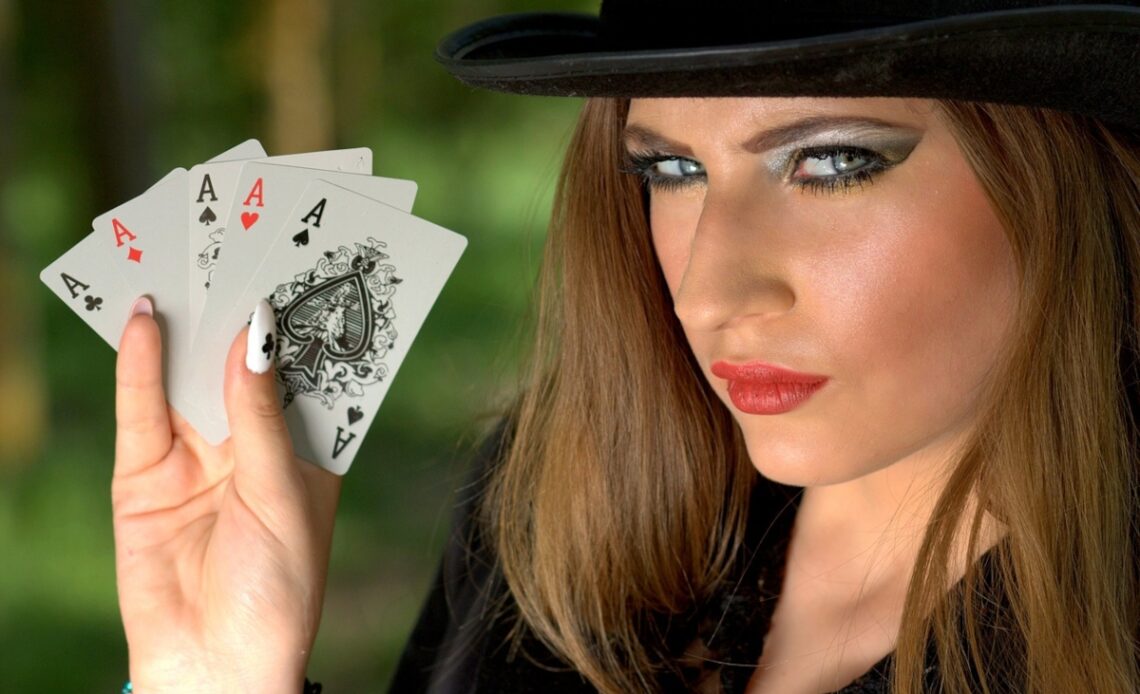 féminiser poker