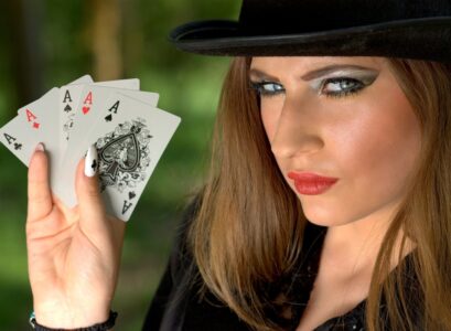 féminiser poker