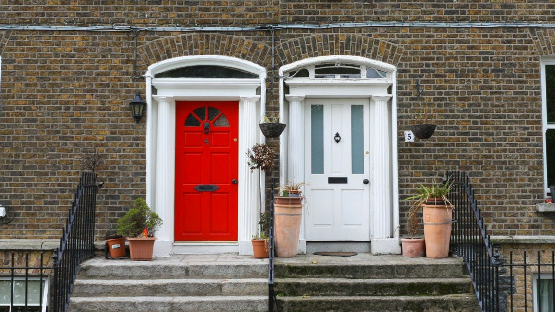 Quelle menuiserie pour votre porte d’entrée ?